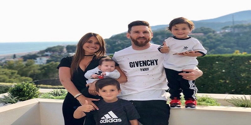 Cuộc sống viên mãn của Messi khi không thi đấu